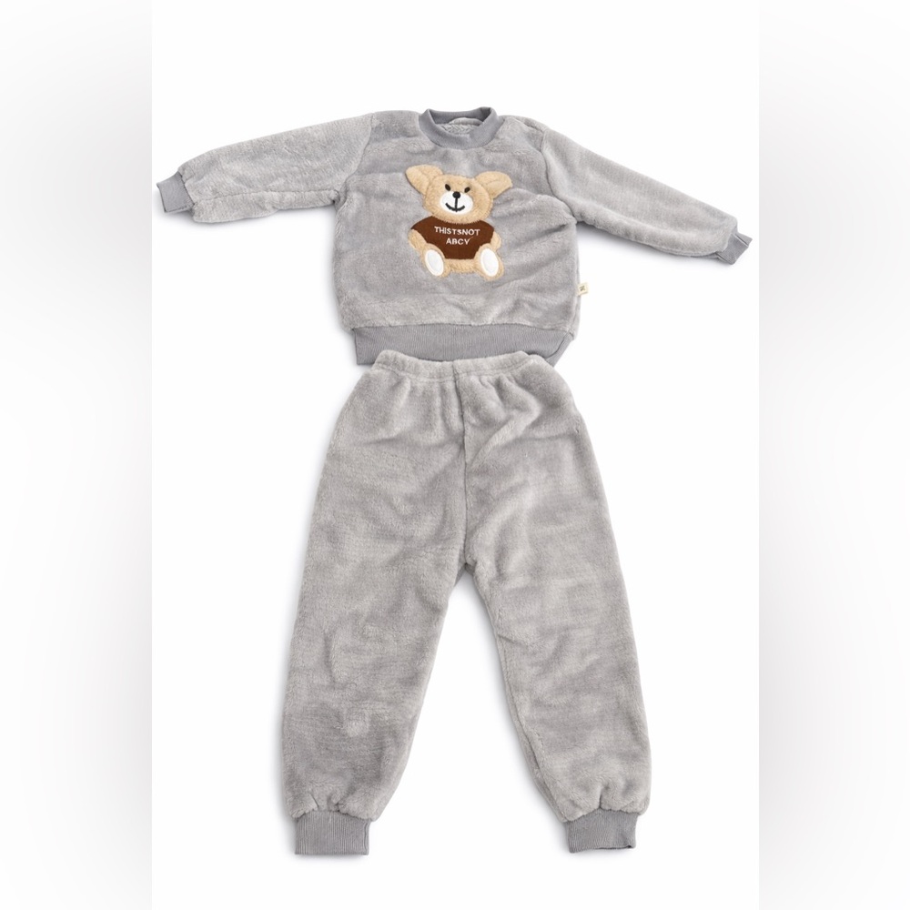 Comfortable two piece set girls/boys